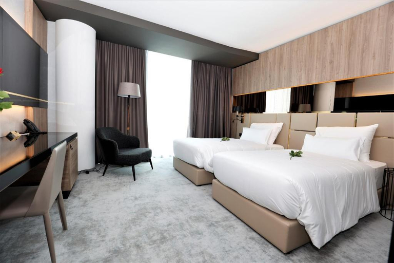 Bedroom, Grand Hotel Plaza, Ljubljana