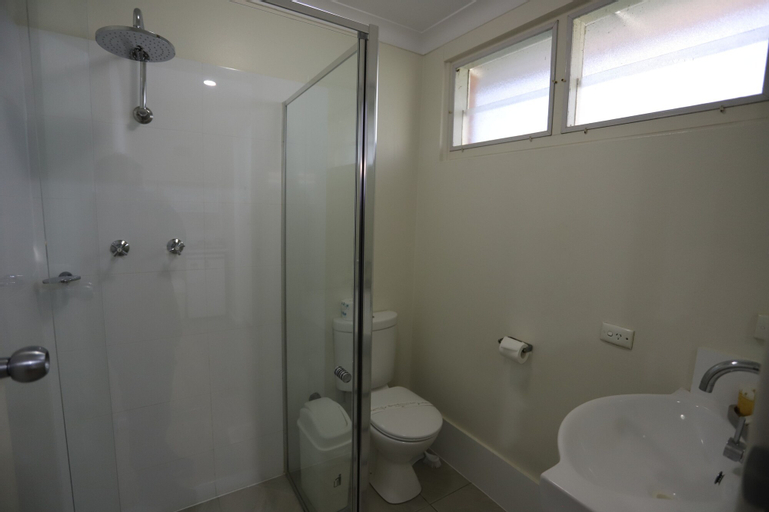 Bathroom 17
