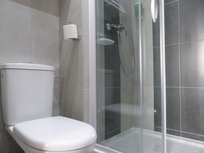 Bathroom 3