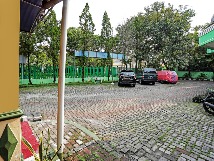Others 3, OYO 90937 Wisma Tamu Syariah, Surabaya