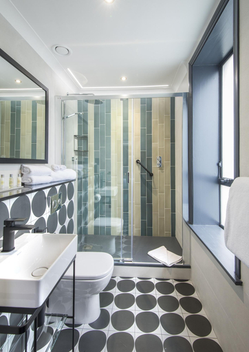 Bathroom 4, Arthaus Hotel, Dublin
