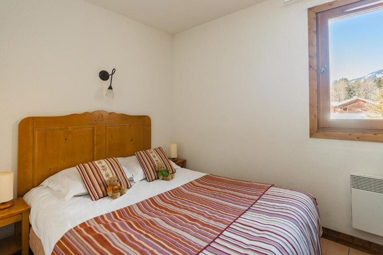 Bedroom 3, Lagrange Vacances Les Fermes de Samoens, Haute-Savoie