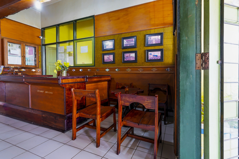 Others, SPOT ON 91064 Wisma Lec Syariah, Garut