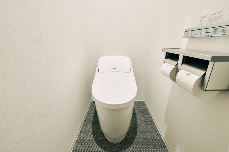 Bathroom 11