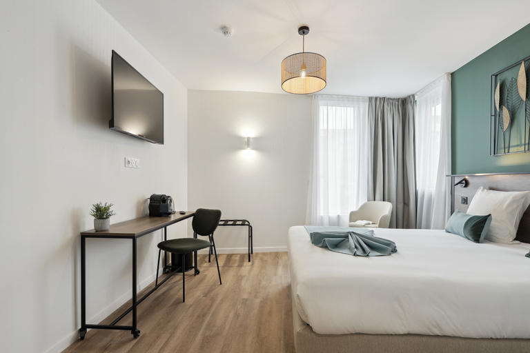 Bedroom 5, All Suites Appart Hôtel | Noisy-le-Grand, Seine-Saint-Denis