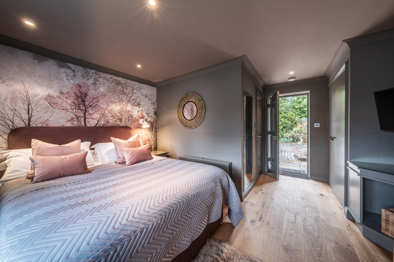 Bedroom 2, The Cricketers, Essex