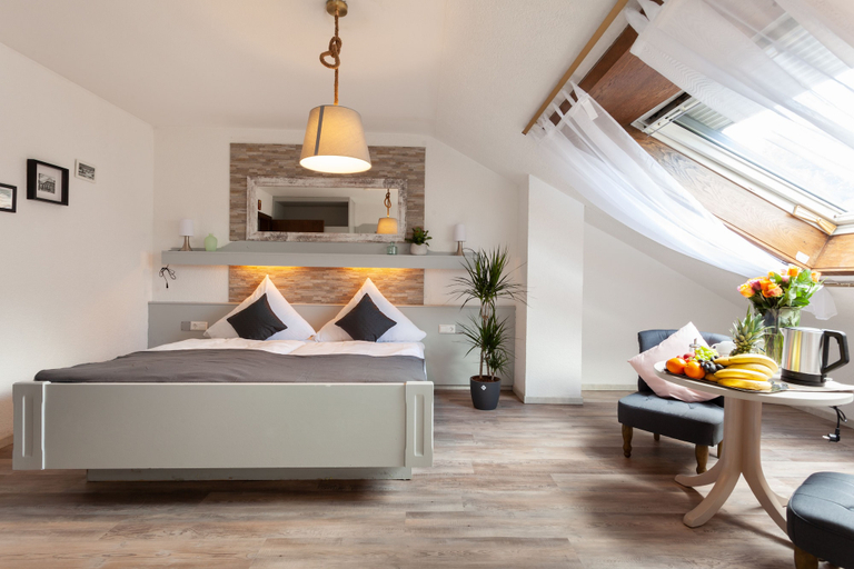 Bedroom 3, Hotel Petra, Freudenstadt
