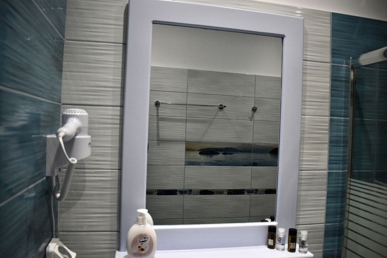Bathroom 3, Minoa Hotel, South Aegean