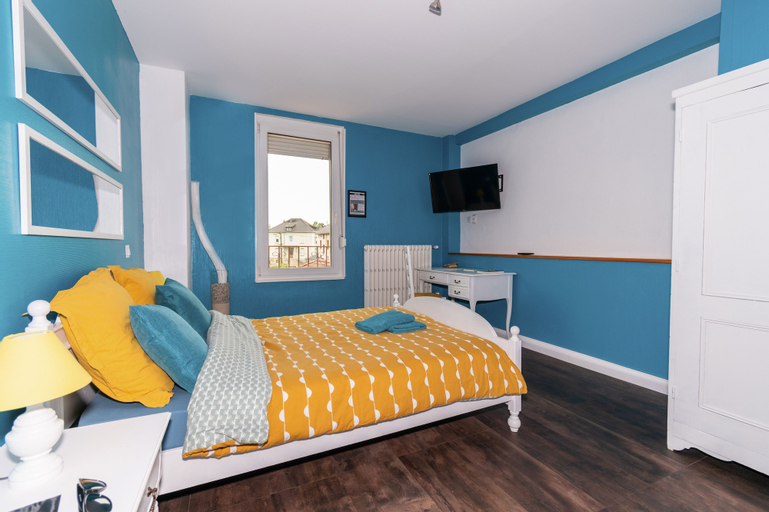 Bedroom 12