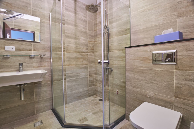 Bathroom 3, On The Side of The Water, Yilan
