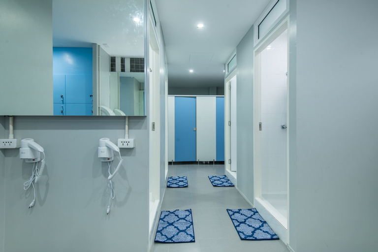 Bathroom 4