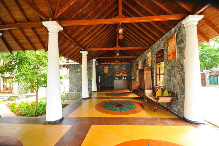 Public Area, Peacock Wild Yala, Thissamaharama
