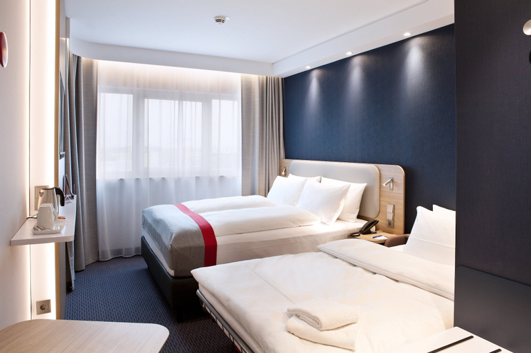 Bedroom 18