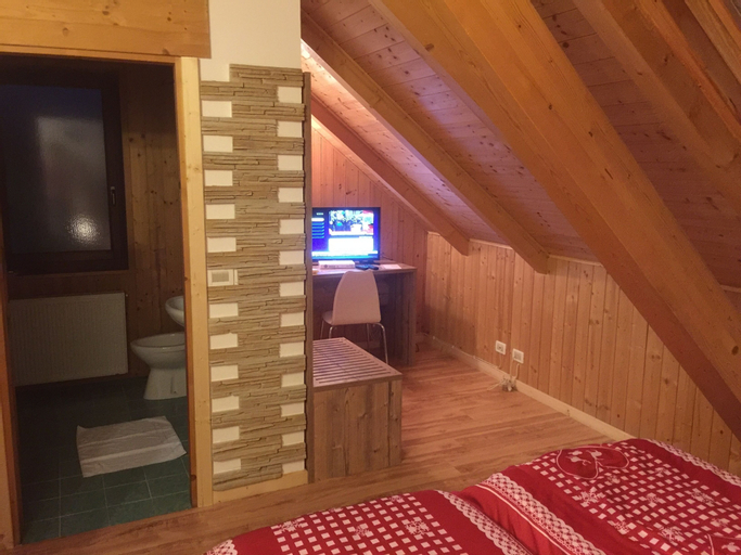 Bedroom 15