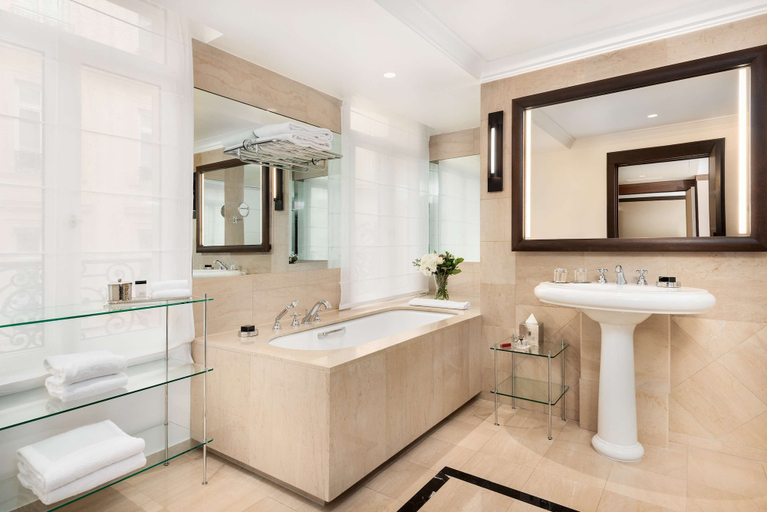 Bathroom 5, Hyatt Paris Madeleine, Paris