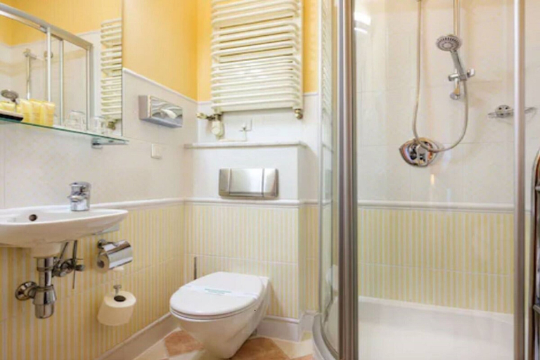 Bathroom 4, Hotel Maltański, Kraków City