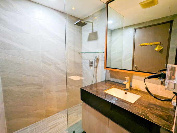 Bathroom 5, Lovina 909 Harbour Bay Residence, Batam