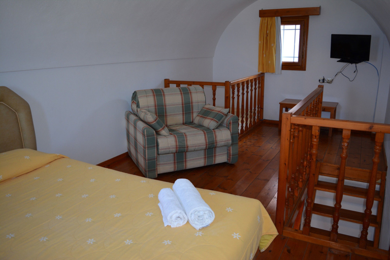Bedroom 5, Anemomilos Suites, South Aegean