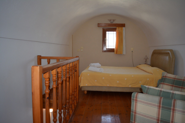 Bedroom 4, Anemomilos Suites, South Aegean