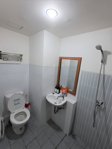 Bathroom 5, Apartemen Jasmine Park by Miracle Studio, Bogor