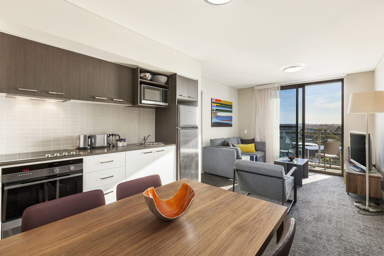 Dining Room 9