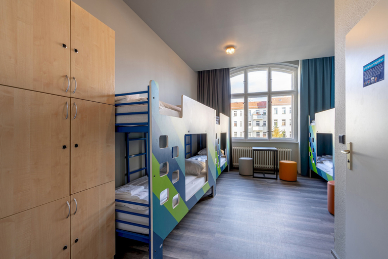 Bedroom 4, a&o Berlin Friedrichshain, Berlin