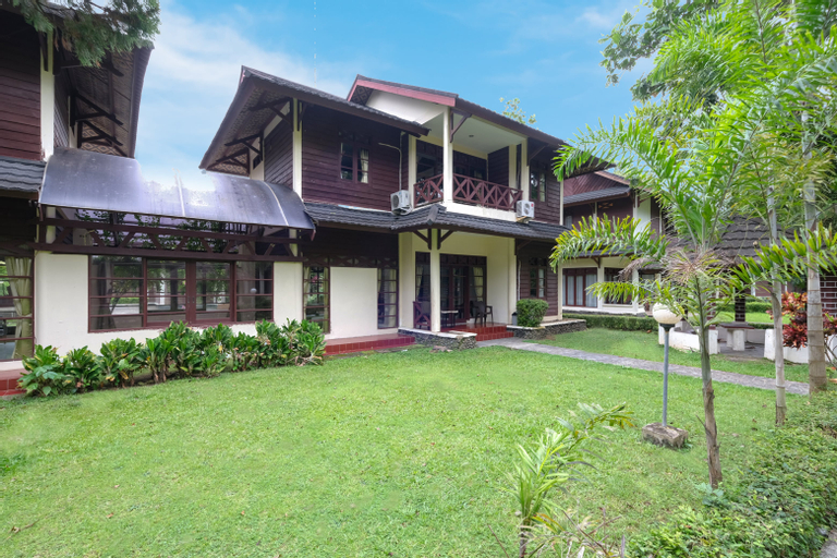 Exterior & Views 22