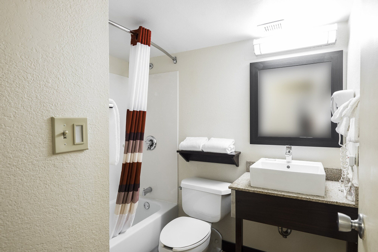 Bathroom 21