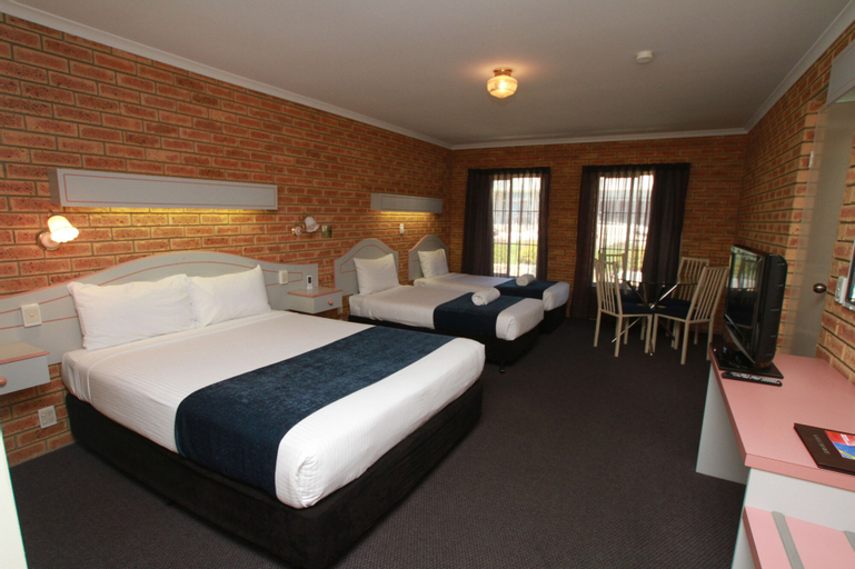 Bedroom 16