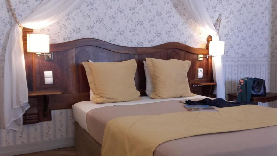 Bedroom 4, Citotel Le Sphinx, Drôme