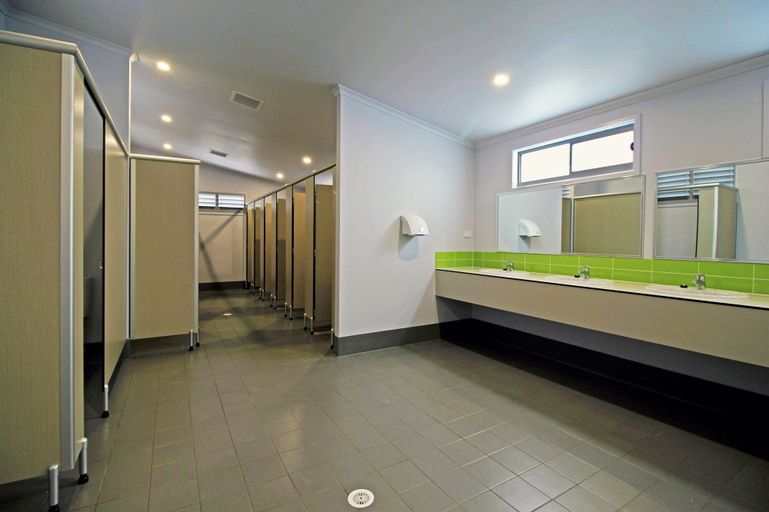 Bathroom 3