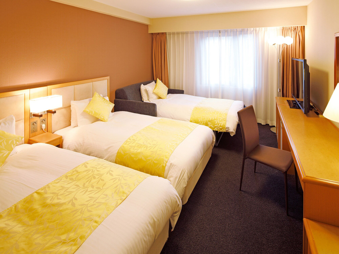 Bedroom 3, Hotel Sunroute Hikone, Hikone
