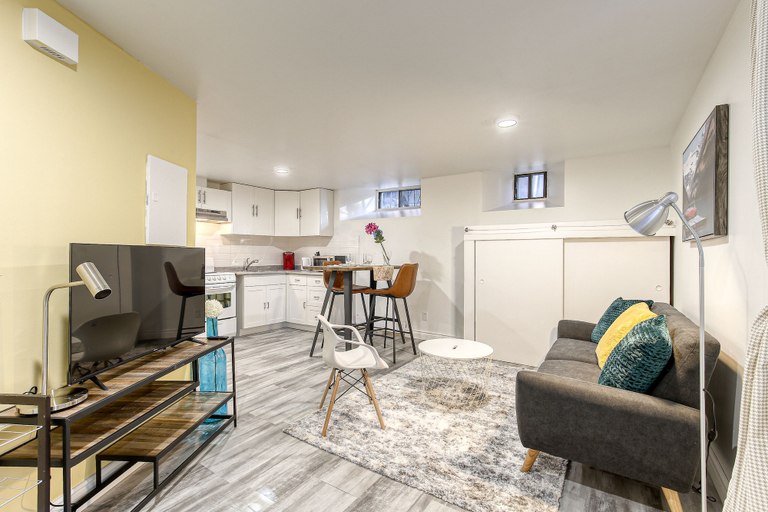 Others 5, The Bay Suites - Le Plateau-Mont-Royal, Montréal