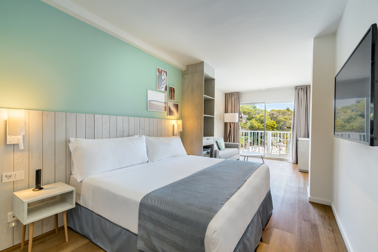 Bedroom 3, Barcelo Ponent Beach, Baleares