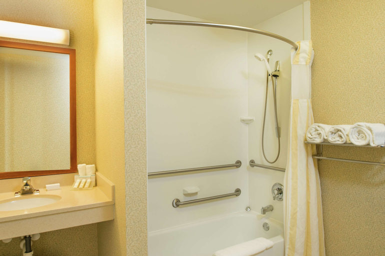Bathroom 4