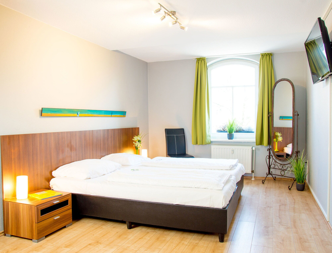 Bedroom 3, Hotel Dampfmuhle, Wesel