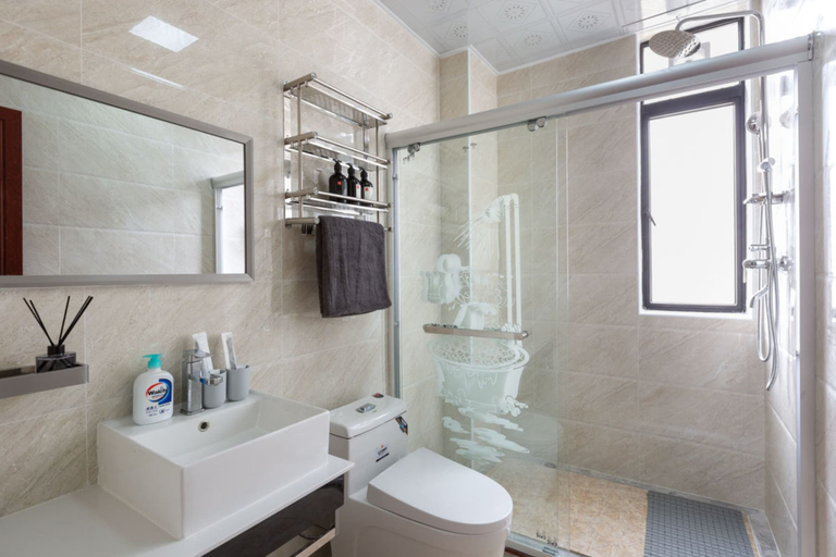 Bathroom 3, Locals Boutique Apartment Qianshan No.4, Zhuhai