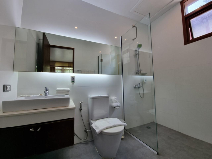 Bathroom 5, Amatapura Beach Villa 14, Mueang Krabi