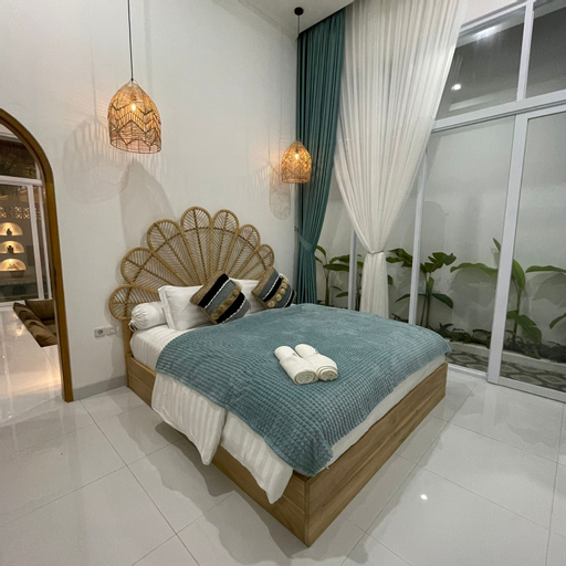 Bedroom 12