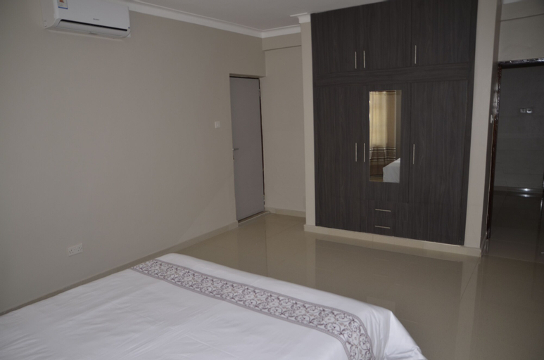 Bedroom 9