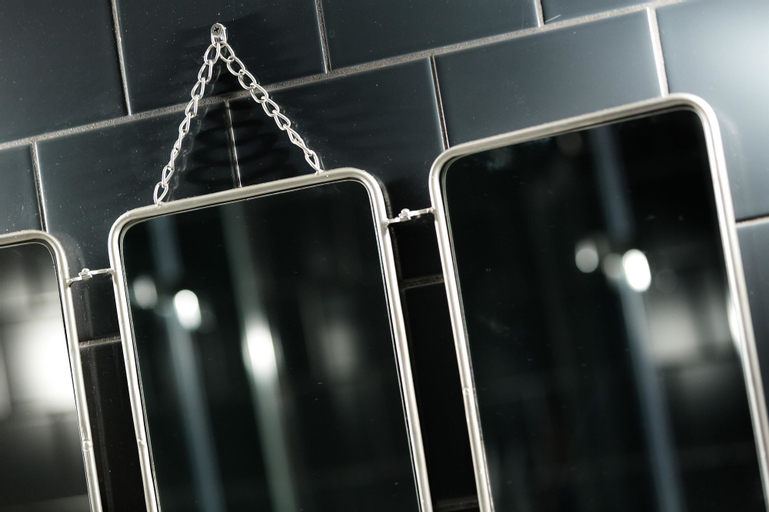 Bathroom 7