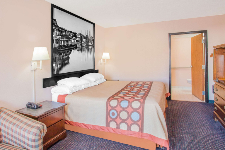 Bedroom 4, Super 8 by Wyndham Columbia, Richland