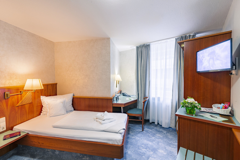 Bedroom 3, TOP VCH Hotel Wartburg Stuttgart, Stuttgart