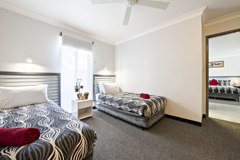 Bedroom 3, Shearing Shed Motor Inn, Dubbo - Pt A