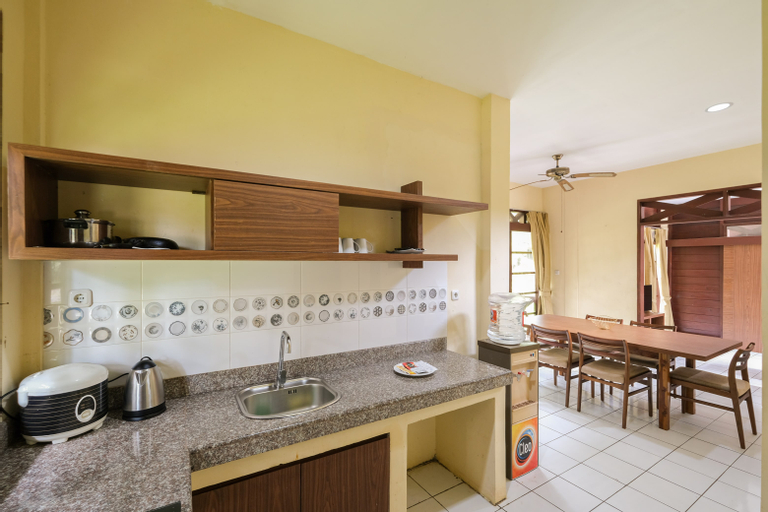 Dining Room 21
