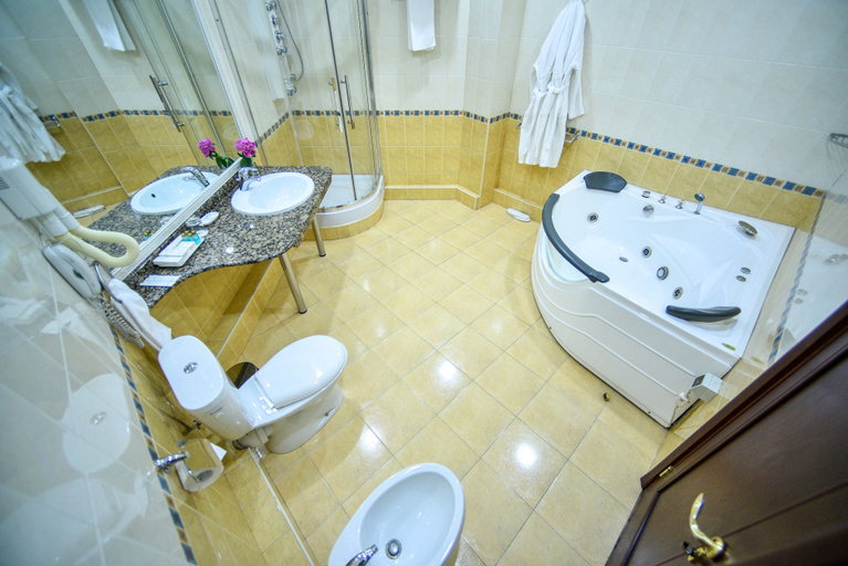 Bathroom 5, Metropol Hotel, Yerevan
