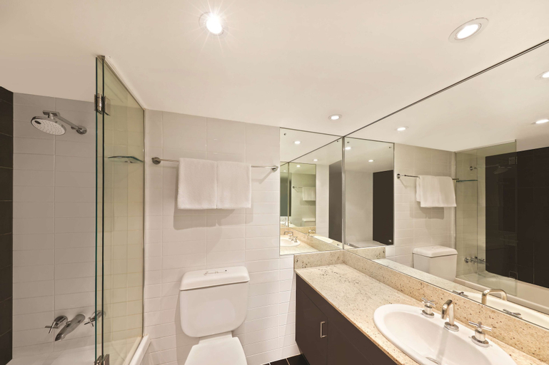 Bathroom 4