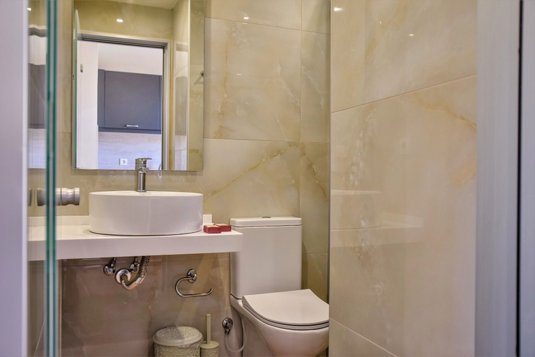 Bathroom 3, Del Mar Apartments in Stalis, Crete