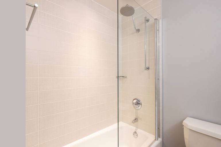 Bathroom 4