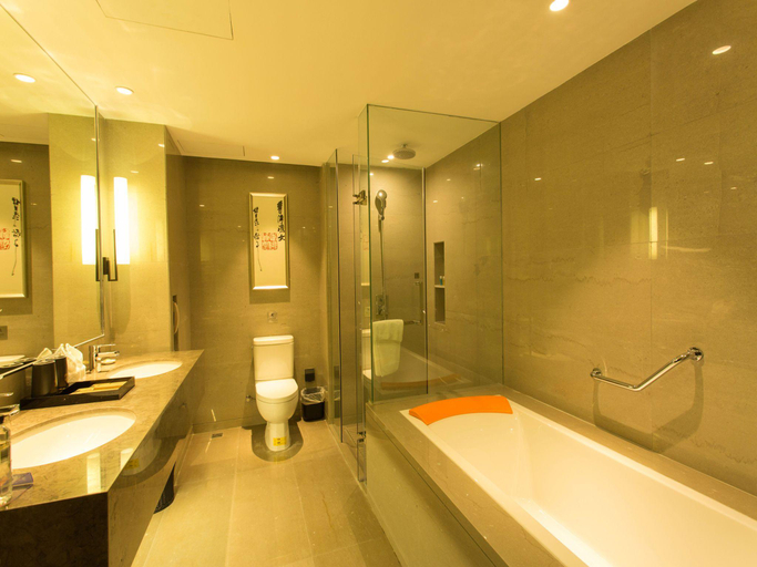 Bathroom, Zhuhai Starlight Hotel, Zhuhai